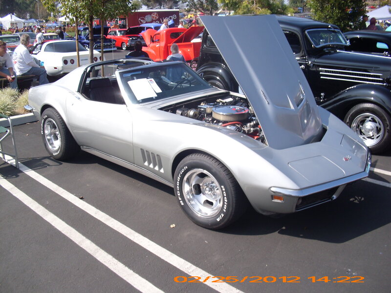 Silver Corvette Convertible — Outdoor
