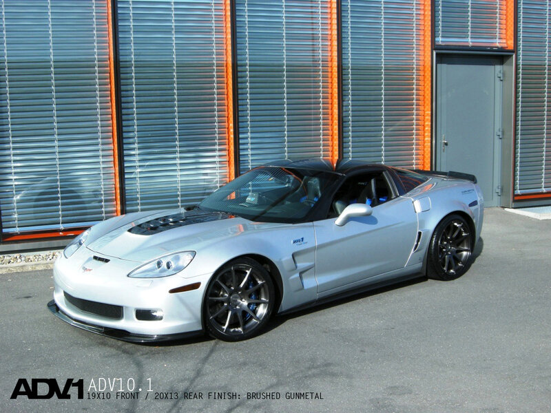 Silver Corvette Zr1 — Neutral