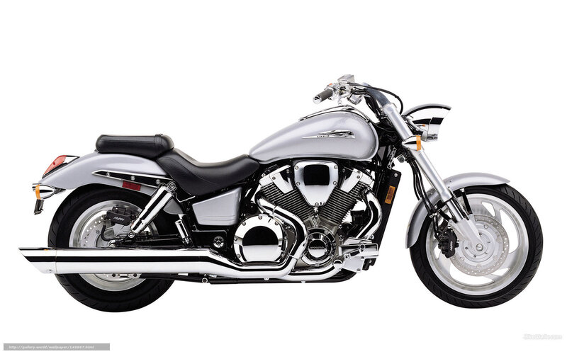 silver cruiser motorcycle