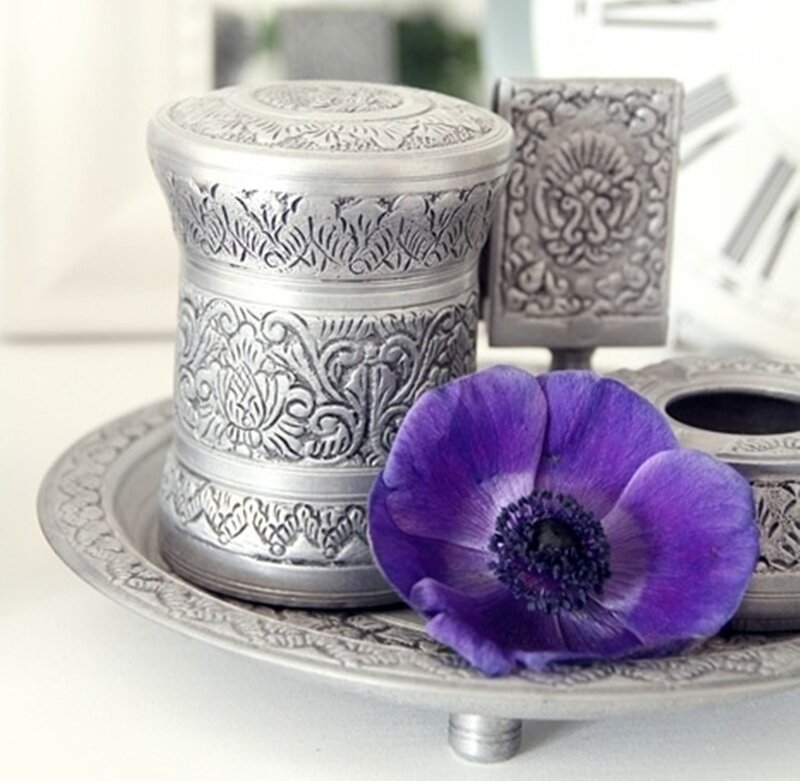 Silver Decorative Set