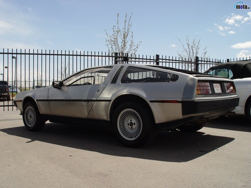 Silver DeLorean DMC-12