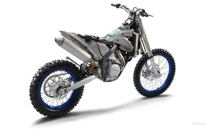 silver dirt bike motorcycle