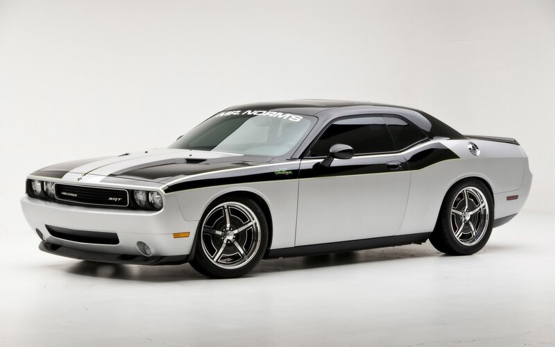 silver dodge challenger srt