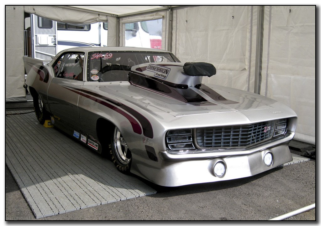 silver drag racing car