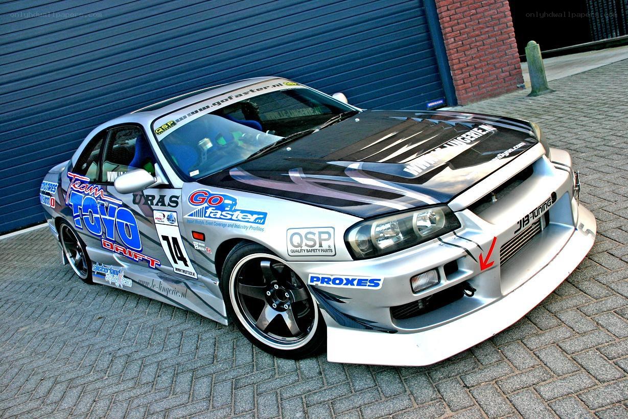 silver drift race car