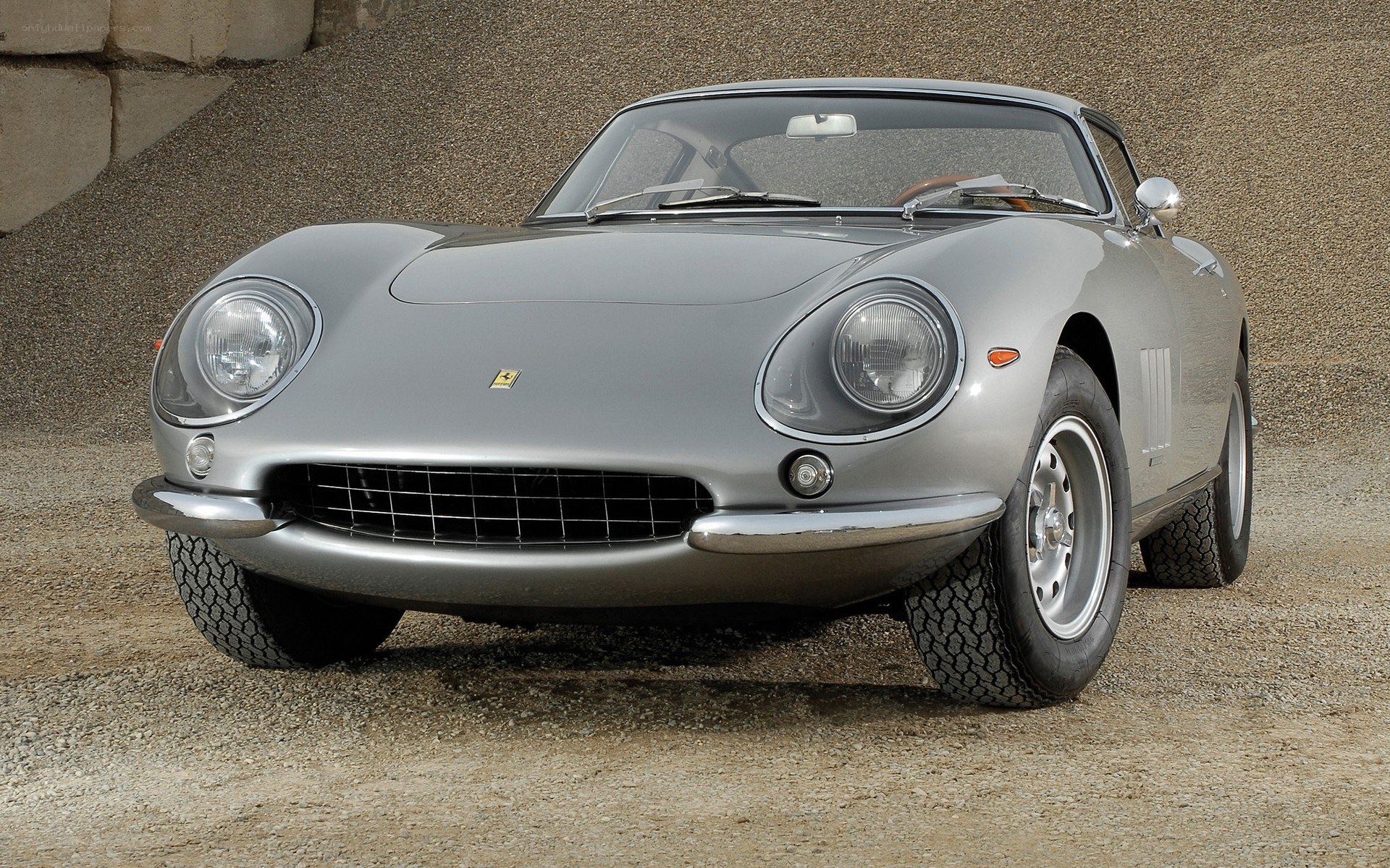 Silver Ferrari 275 GTB/4