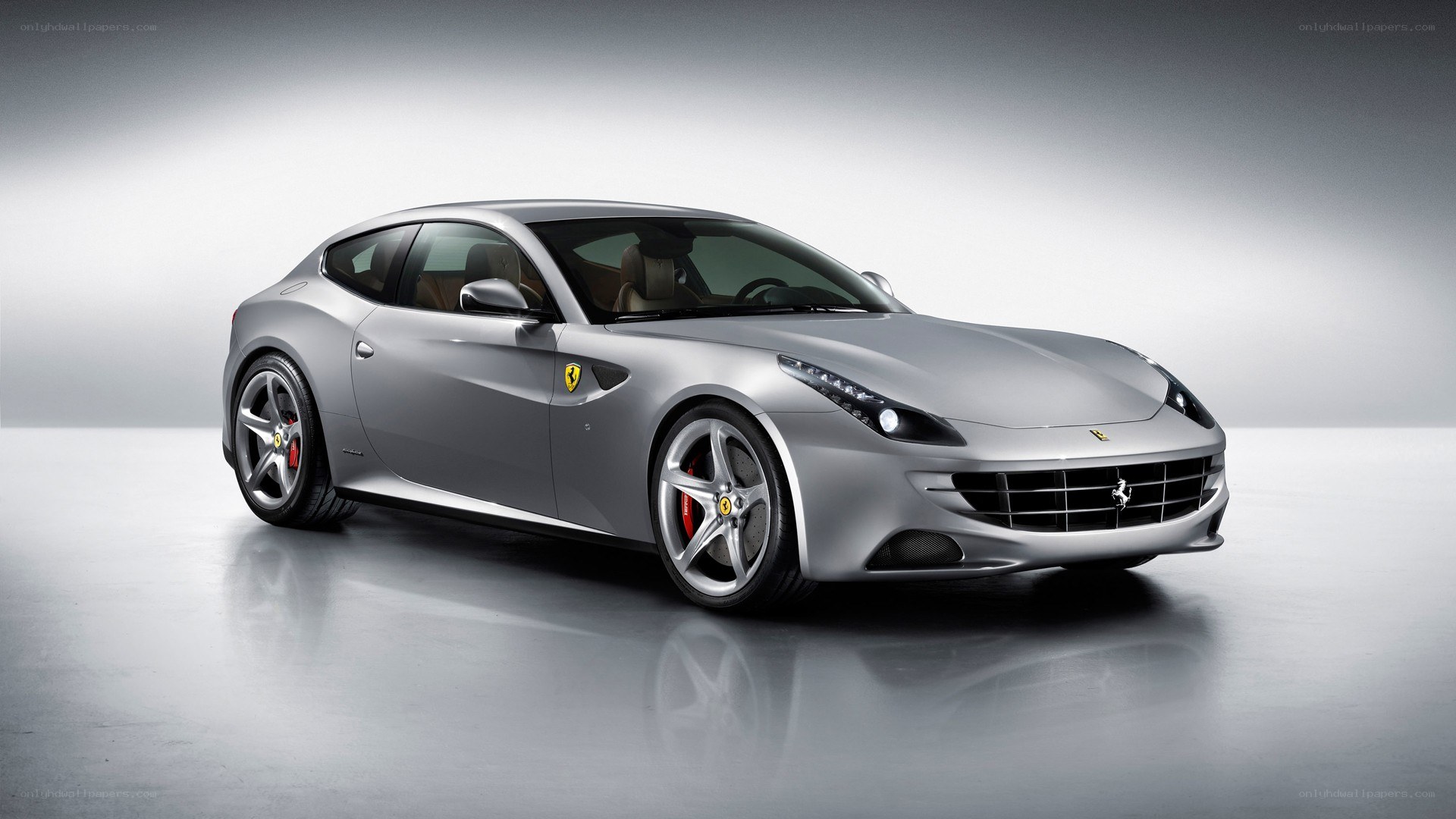 silver ferrari gran turismo