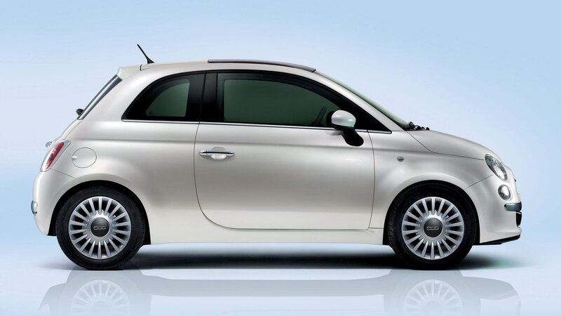silver fiat 500 car