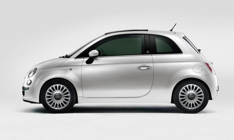 silver fiat 500 car