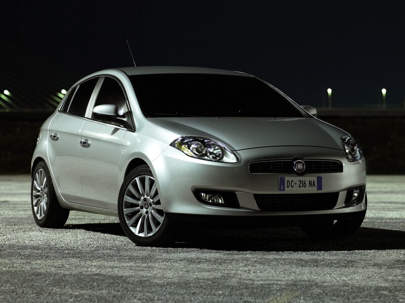silver fiat bravo at night