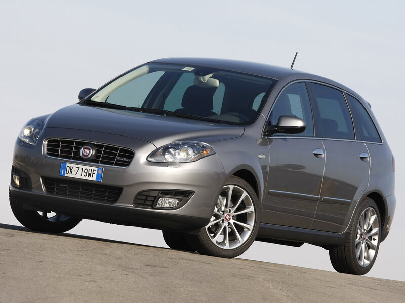 silver fiat bravo station wagon