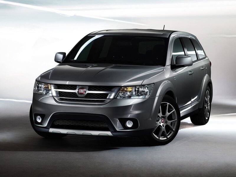 Silver Fiat Crossfire Suv