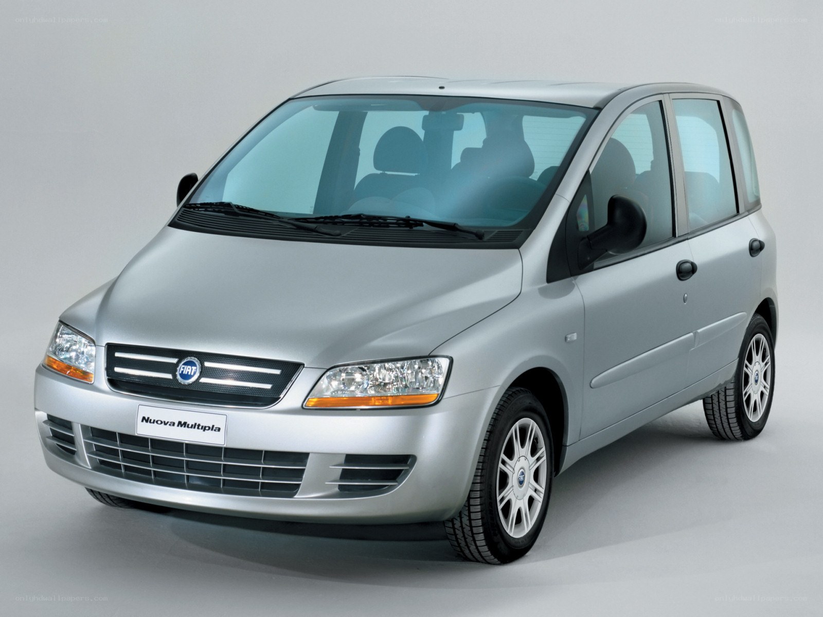 Silver Fiat Nuova Multipla