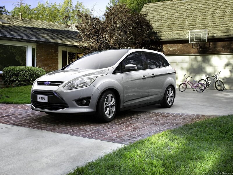 Silver Ford C-max — Calm