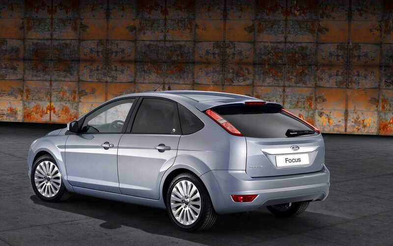 Silver Ford Focus hatchback