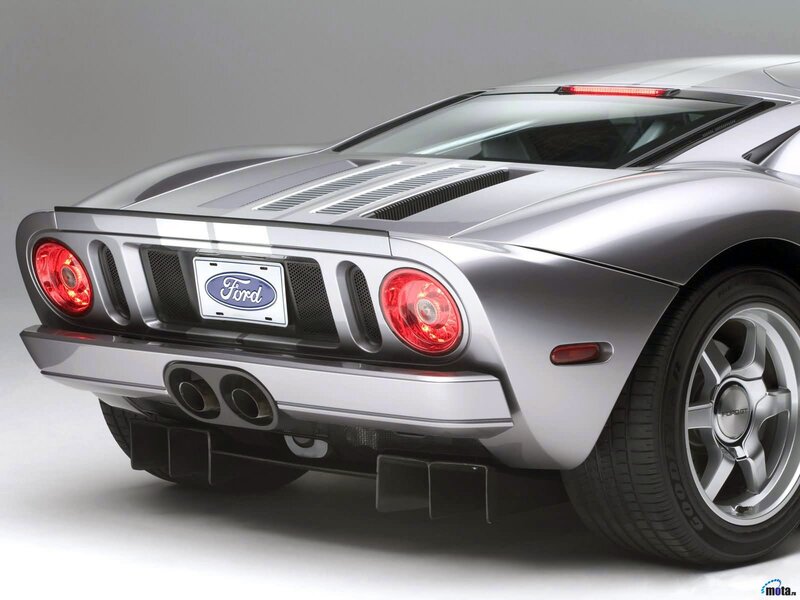 silver ford gt rear view