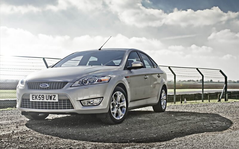 silver ford mondeo parked
