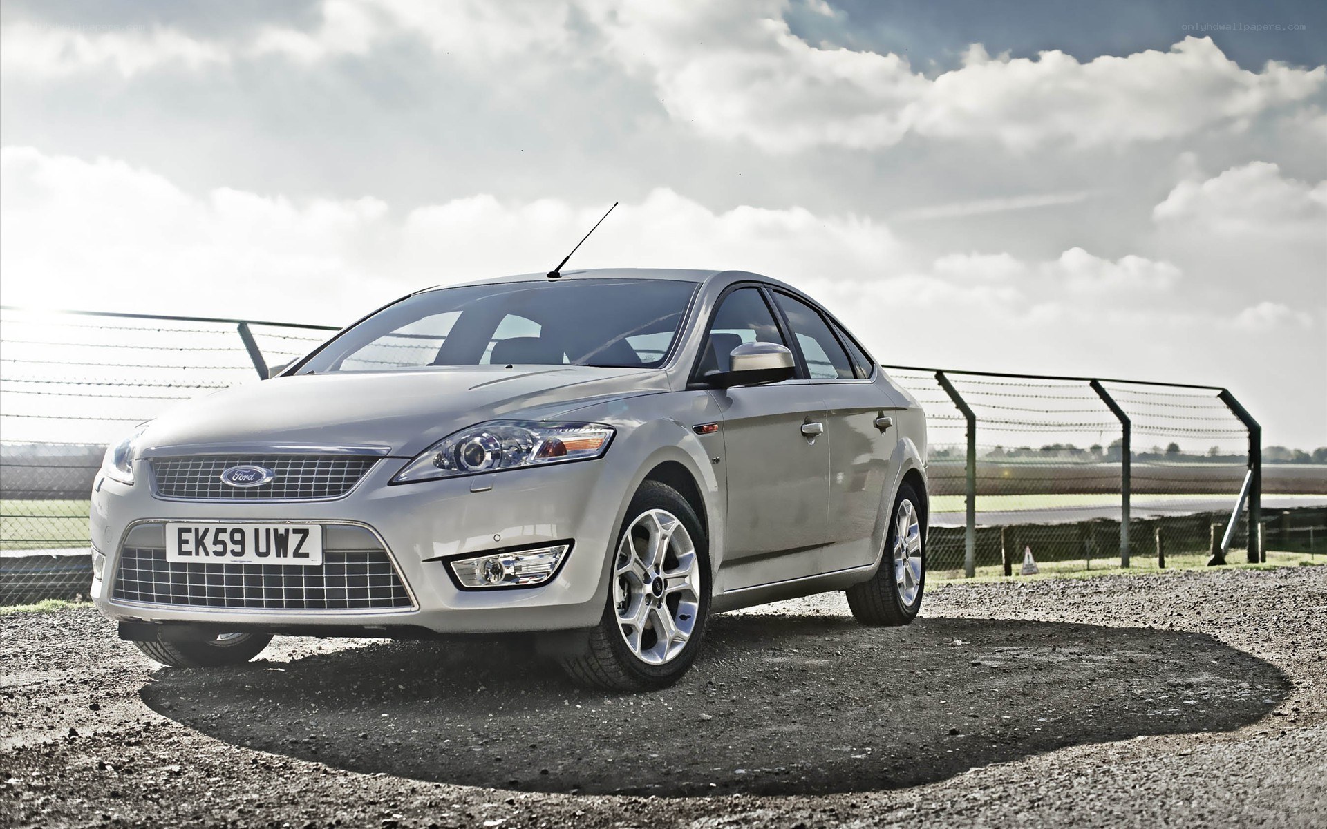 silver ford mondeo parked