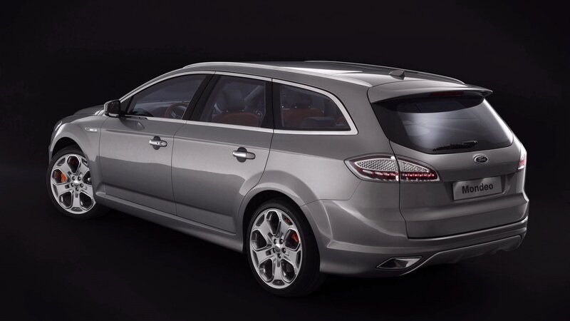 silver ford mondeo station wagon
