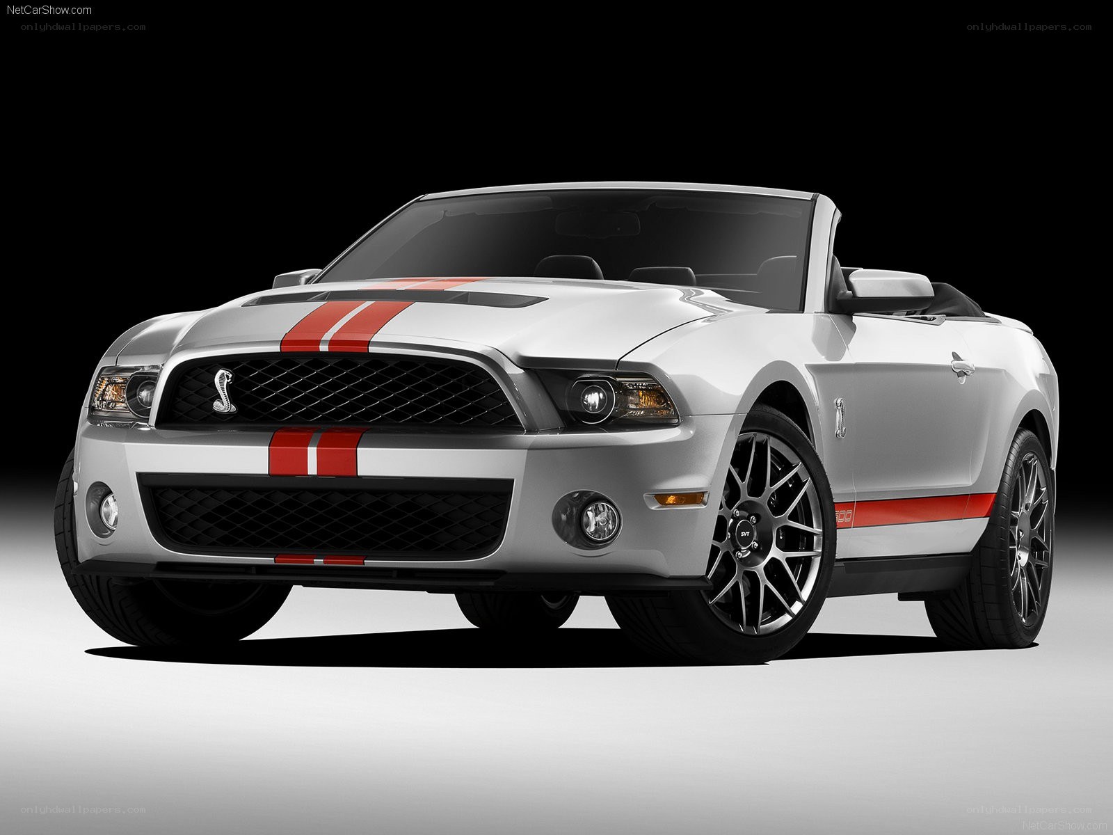 silver ford mustang convertible