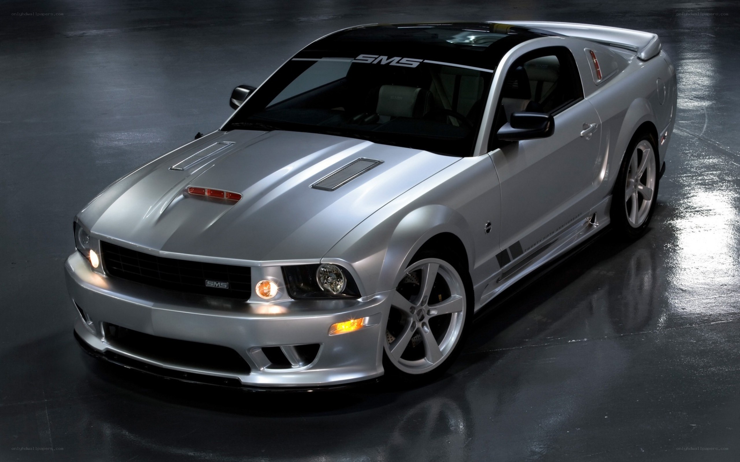 silver ford mustang convertible