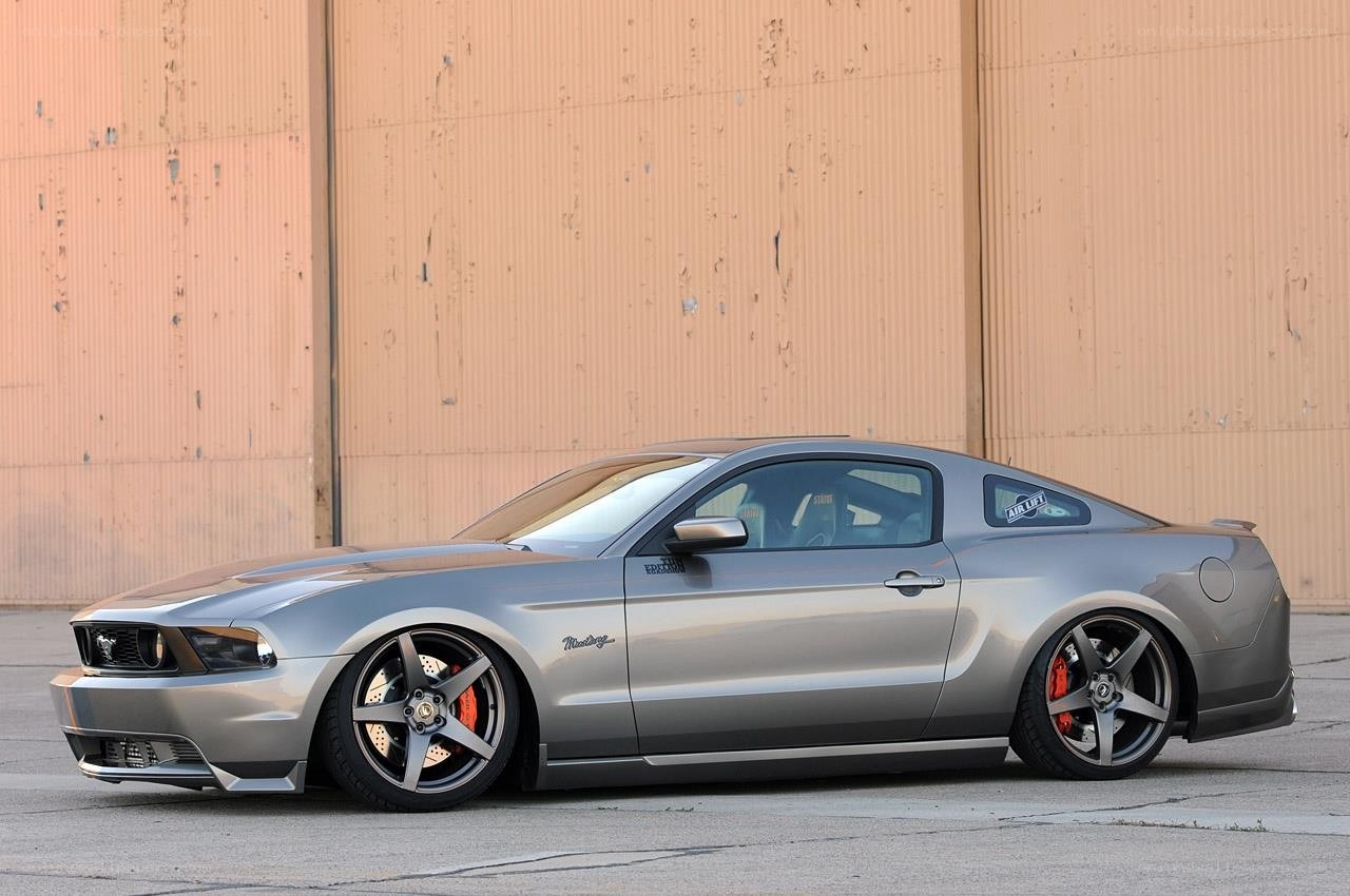 silver ford mustang coupe
