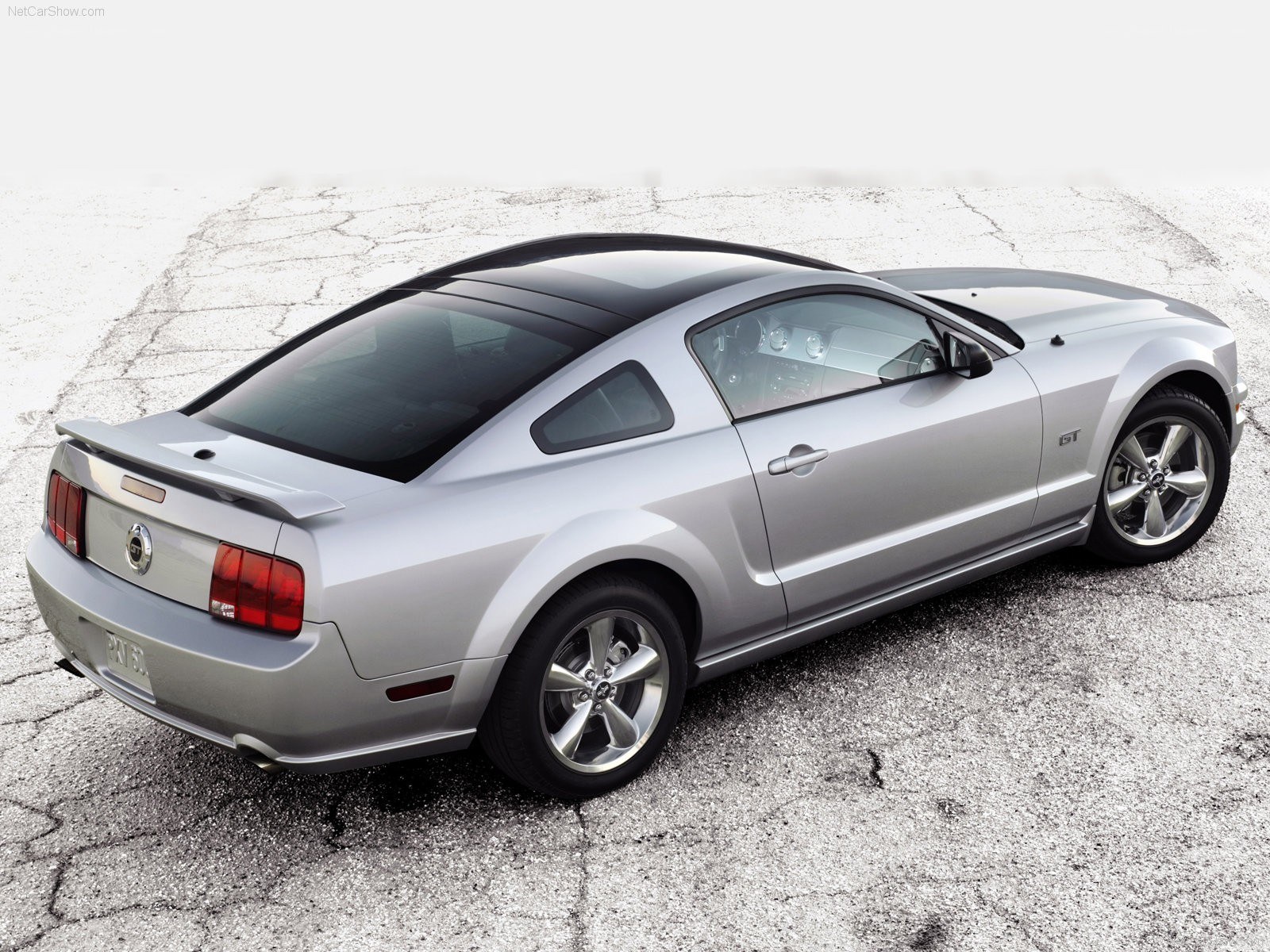 silver ford mustang gt