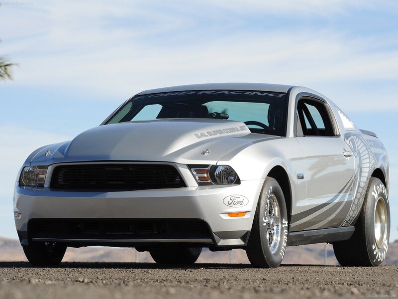 silver ford mustang racing car