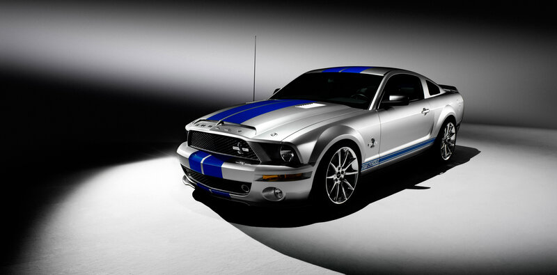 Silver Ford Mustang Shelby GT500