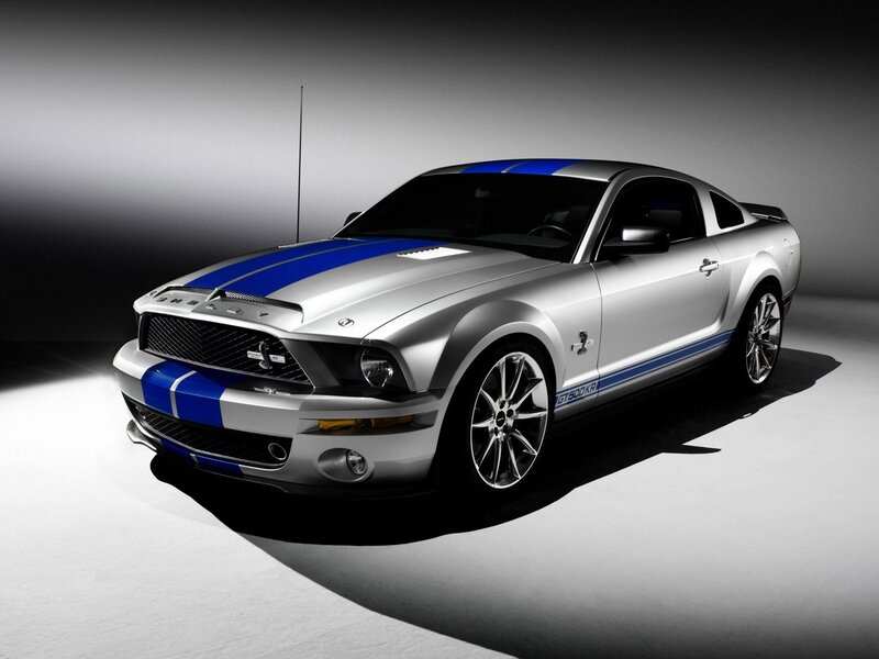 Silver Ford Mustang Shelby GT500KR