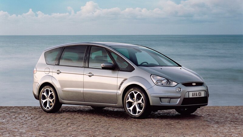 Silver Ford S-Max by the sea