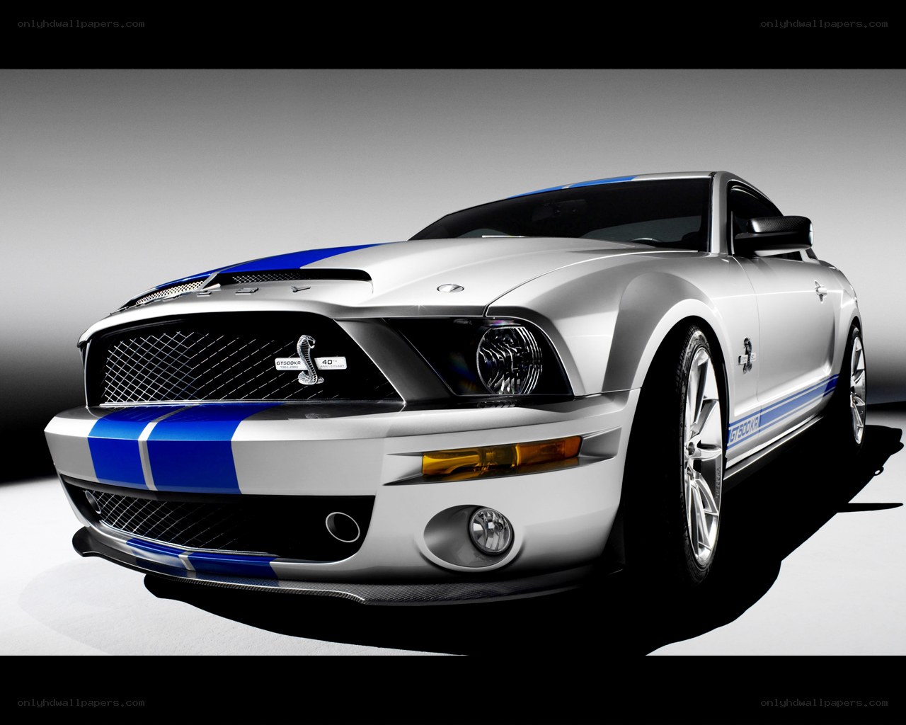Silver Ford Shelby GT500KR