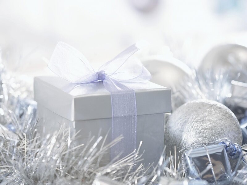 Silver Gift Box — White, Festive