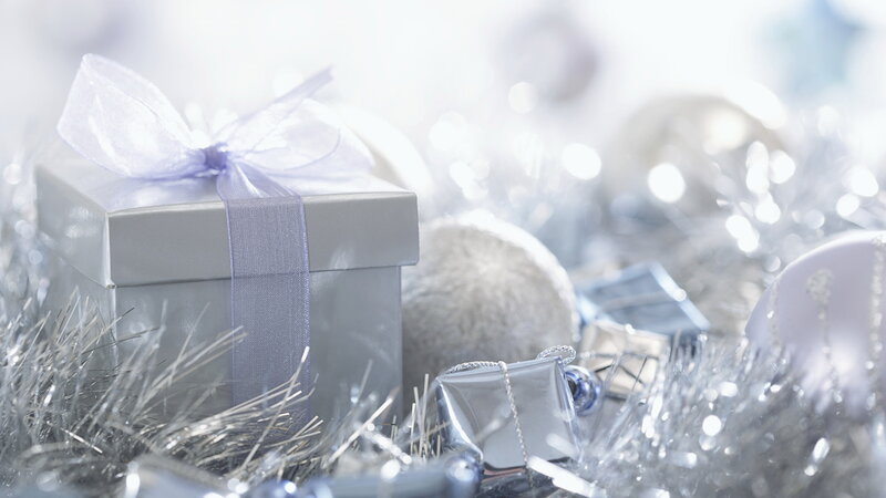 Silver Gift Box with Ribbon — White