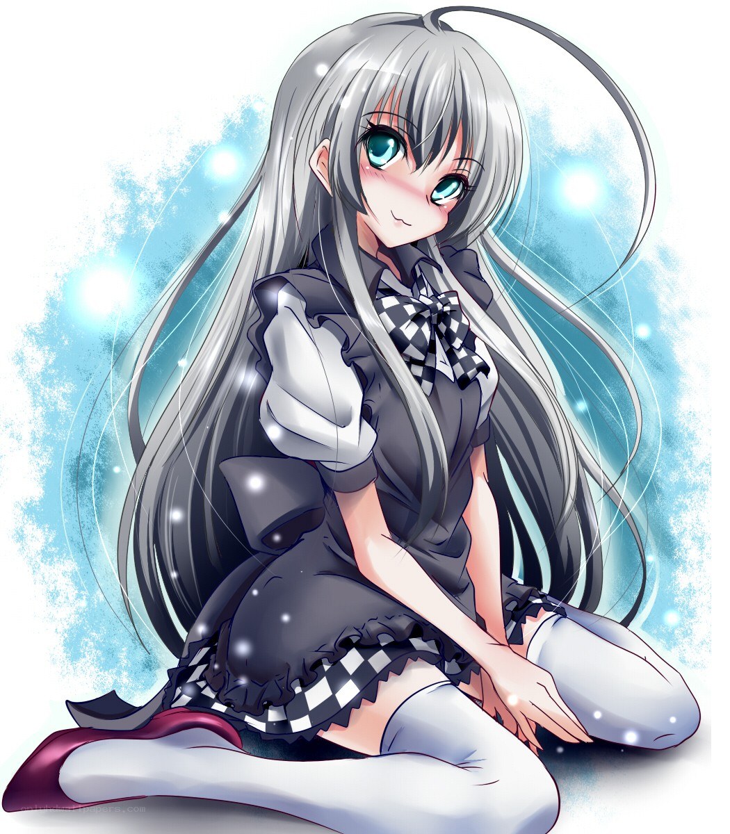 silver-haired anime girl