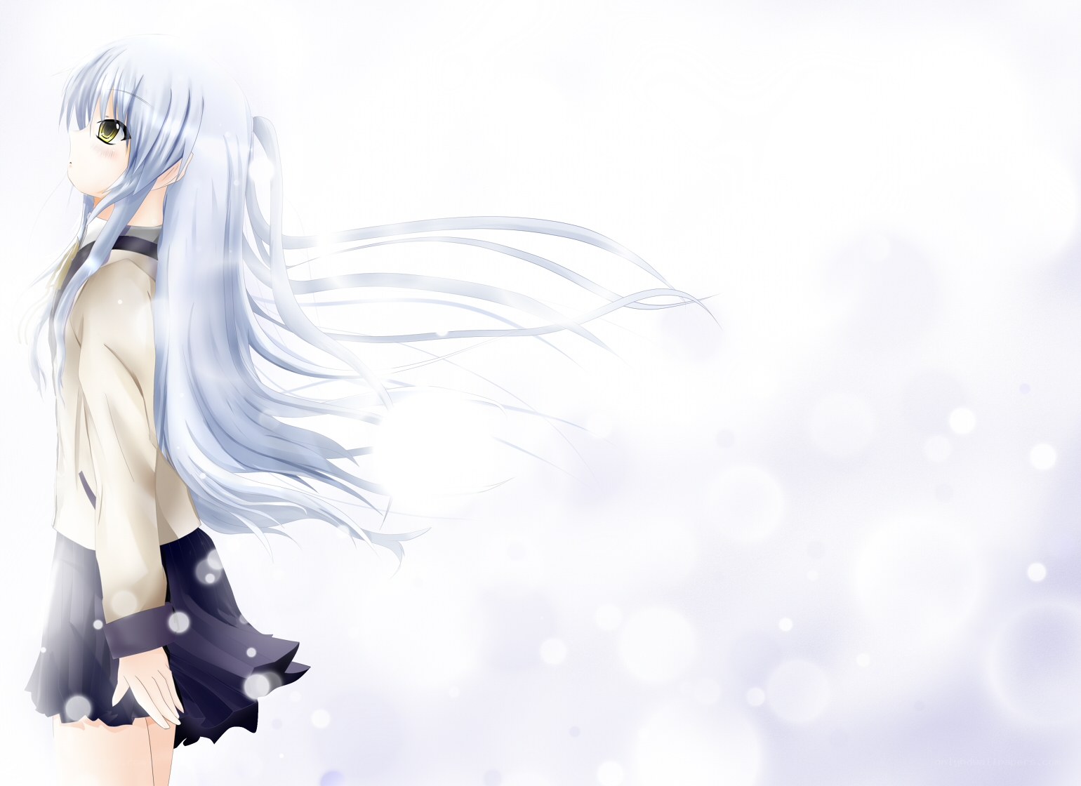 silver-haired anime girl