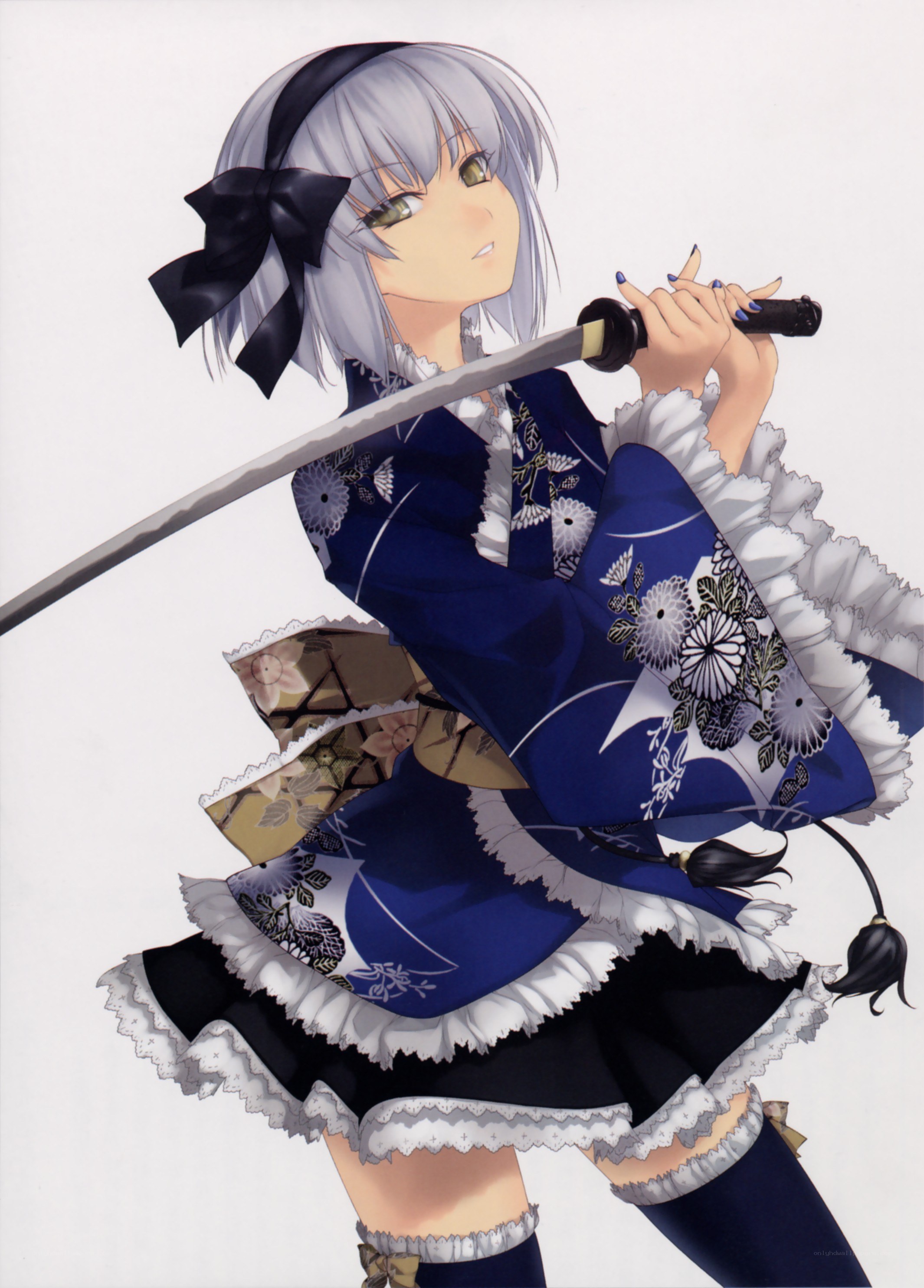 silver-haired girl with sword