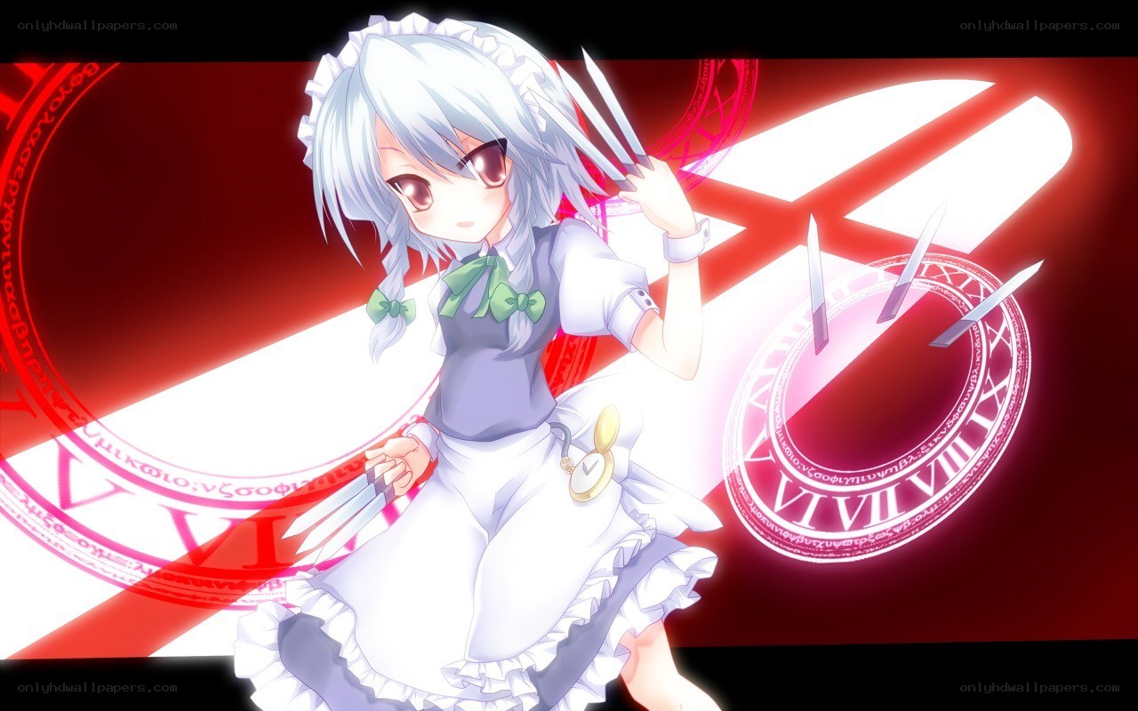 silver-haired maid with blades
