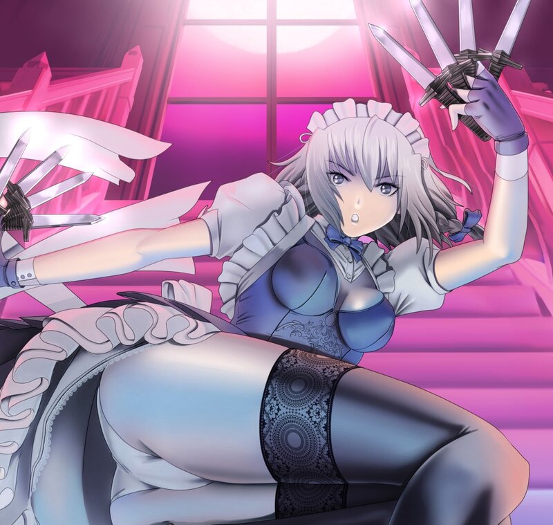 silver-haired maid with daggers