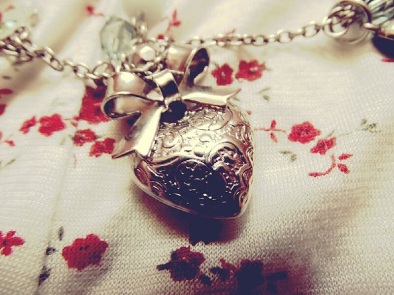 Silver Heart Pendant — White
