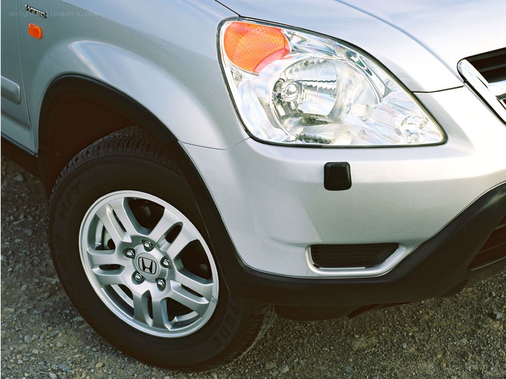 silver honda cr-v front view