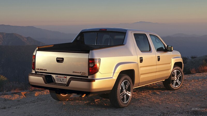 silver honda ridgeline truck