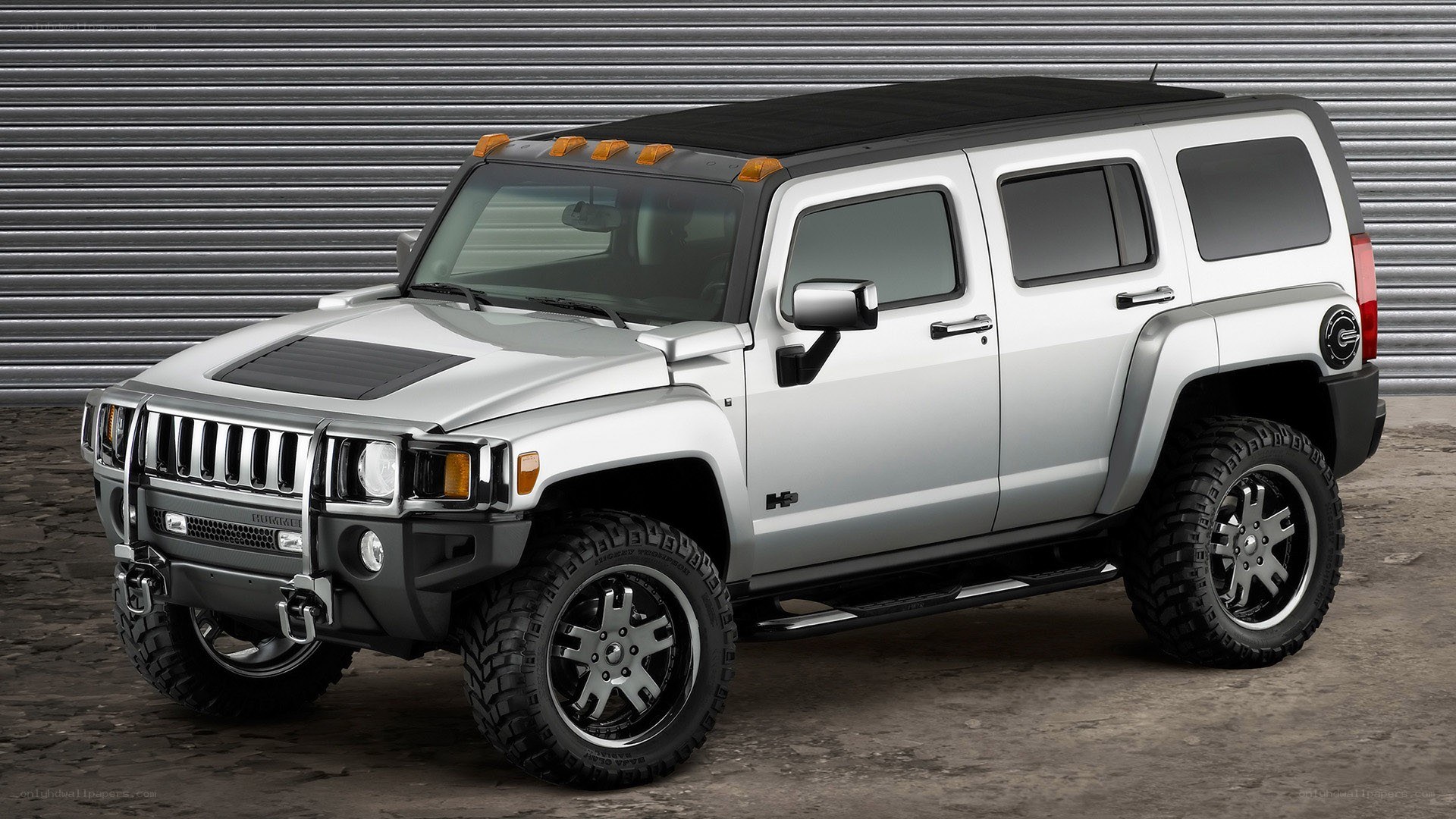 silver hummer h3 suv