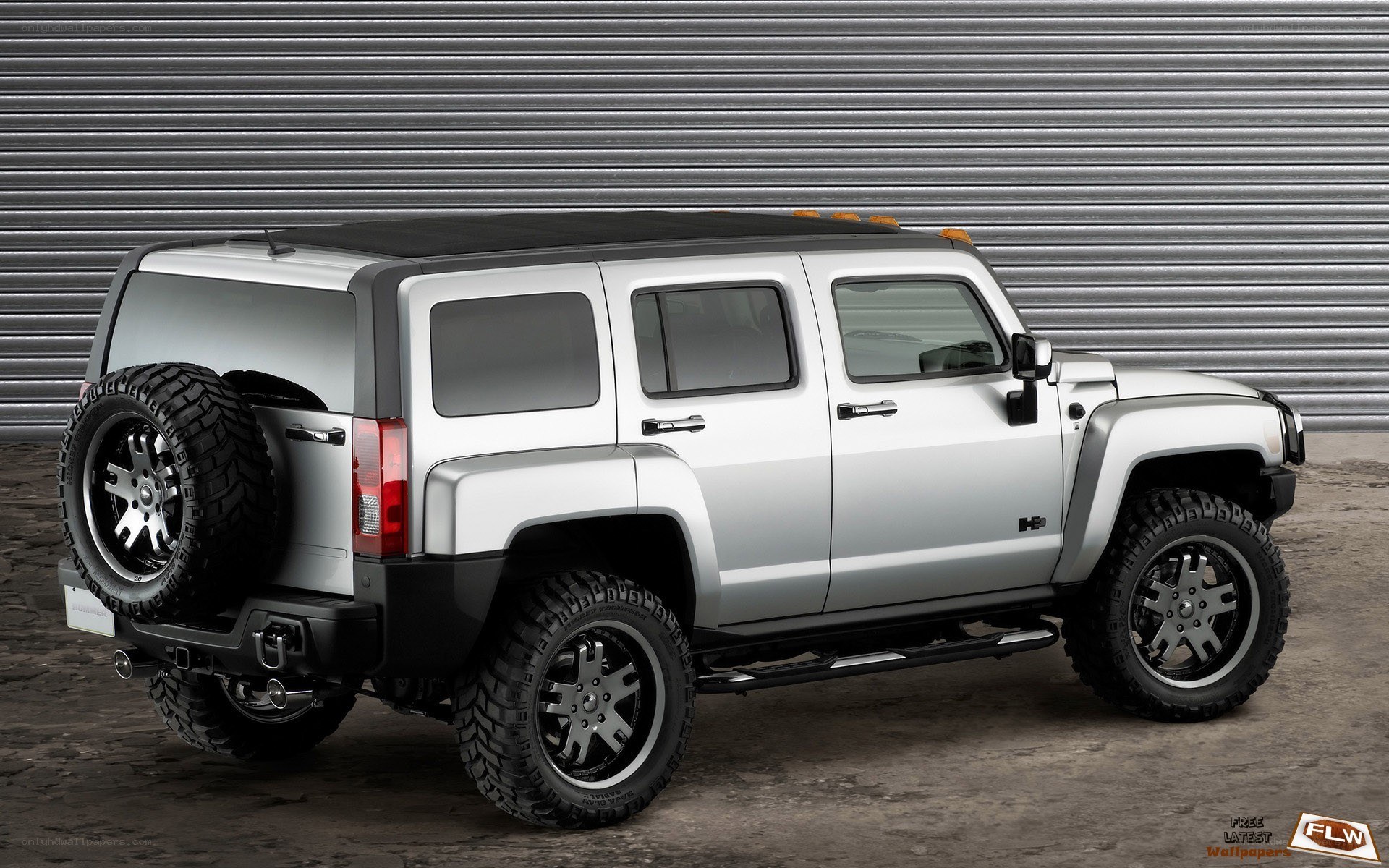 silver hummer h3 suv