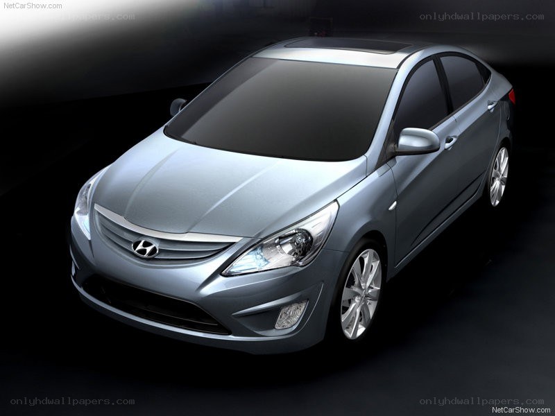 silver hyundai accent sedan