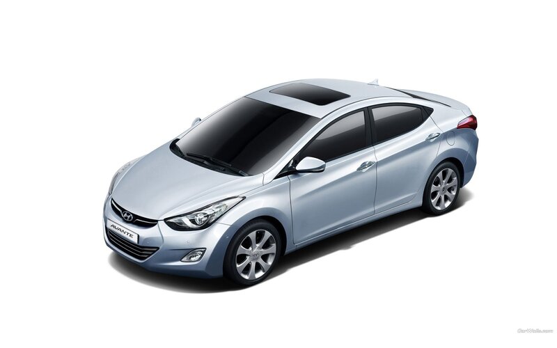 silver hyundai avante sedan