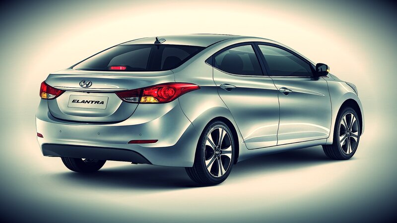 silver hyundai elantra sedan
