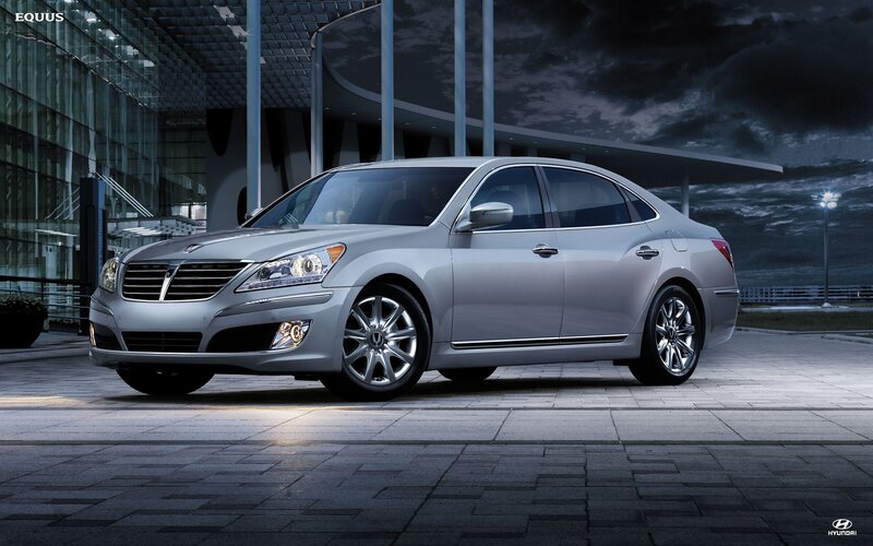 Silver Hyundai Equus sedan