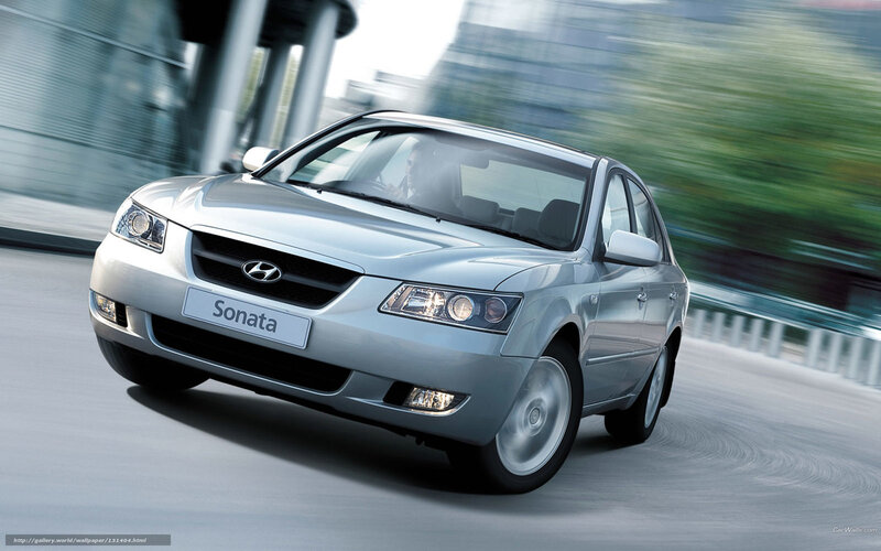 Silver Hyundai Sonata — Dynamic, Photograph
