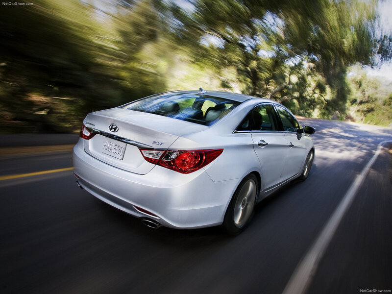 Silver Hyundai Sonata — Dynamic